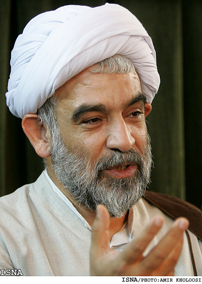 حجت‌الاسلام‌والمسلمين قمي در گفت‌وگو با ايسنا:
*وحدت حوزه و دانشگاه همان وحدت نخبگان است
*به ثمر رسيدن انقلاب نتيجه‌ وحدت حوزه و دانشگاه بود