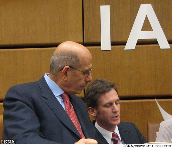 البرادعي:
*ايران به پيشنهاد روسيه نگاه خوبي داشته باشد
*دولت جديد ايران در زمينه‌ي همكاري به آژانس كمك كرده است