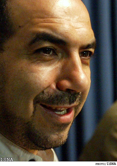 يک تهيه کننده ي سينما: 
اميدوارم تلويزيون با اغماض بيشتري نسبت به پخش فيلم‌هاي سينماي ايران نگاه کند