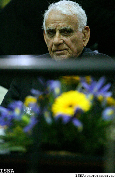 امامعلي حبيبي:
به جوان‌ها توصيه مي‌كنم حرمت‌شكني نكنند
كشتي گير بدون فن و سرعت سراغ ورزش ديگري برود
"حبيب بلور" هميشه موفق نبود اما شعارش قهرماني بود