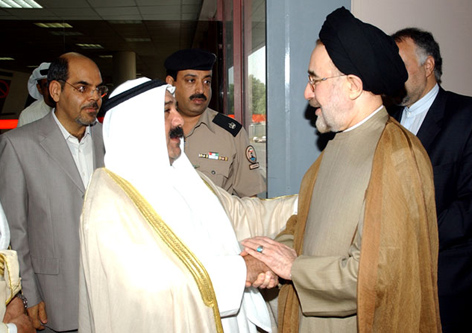 /گزارش كامل ديدارهاي روز دوشنبه‌ي خاتمي در كويت/
*اعمال فشارها بر ايران انگيزه‌ي سياسي دارد 
*امنيت كشور‌هاي منطقه جزئي از امنيت ايران است