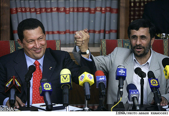 /كامل/
احمدي‌نژاد: مسائل لبنان و فلسطين بر بررسي ما درباره‌ بسته پيشنهادي اروپا تاثير گذاشته است
چاوز: اسراييلي‌ها محكوم هستند به آن‌چه بايد بر سرشان بيايد