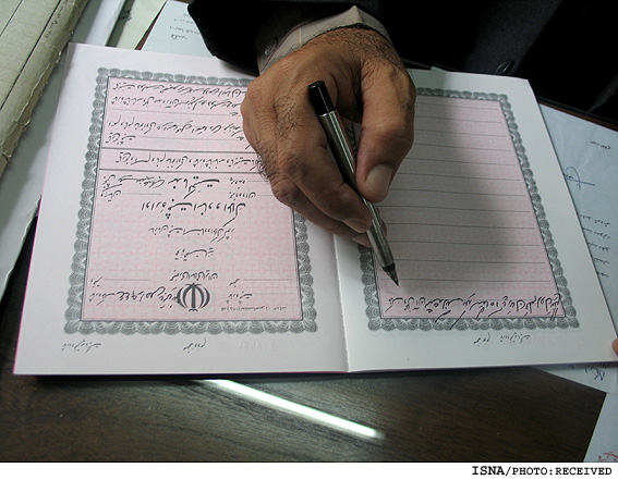 با حضور رئيس سازمان ثبت اسناد؛
سند مالكيت جديد يك برگي اجرايي شد