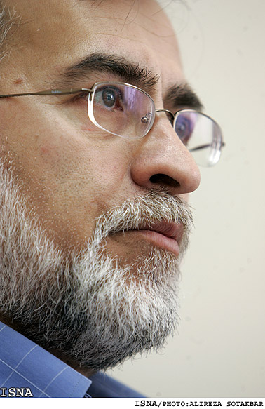 محمد عطريانفر:
* يك تركيب مثلثي در اين انتخابات پيروز خواهد شد
*اصلاح‌طلبان در مديريت شهري حرف بيشتري براي گفتن داشتند