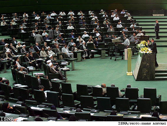 نمايندگان مجلس آغاز كردند؛
بررسي صلاحيت و برنامه‌هاي وزير پيشنهادي تعاون