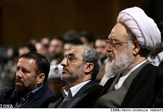 *هـم‌انـديـشـي وحـدت حـوزه ودانـشـگـاه*
«تمدن‌سازي اسلامي»راهبرد وزارت علوم در تحقق وحدت حوزه ودانشگاه است
اظـهـارات وزيـر عـلوم و آيـت‌الله عـميـد زنـجاني