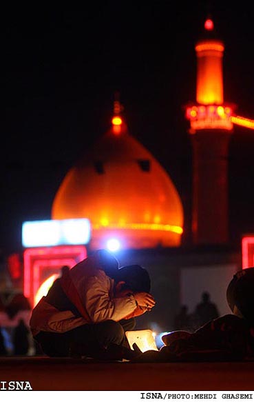 معاون عتبات عاليات سازمان حج و زيارت خبر داد:
آغاز ثبت نام در كاروان‌هاي عراق از جمعه
افزايش ظرفيت هوايي به چهار پرواز در روز
افزايش هزينه‌ي سفر به عراق