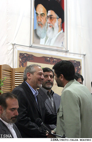 «قلم‌شان هم مثل سلاح‌شان كارگر خواهد افتاد»
دومين همايش تجليل از پاسداران اهل قلم برگزار شد