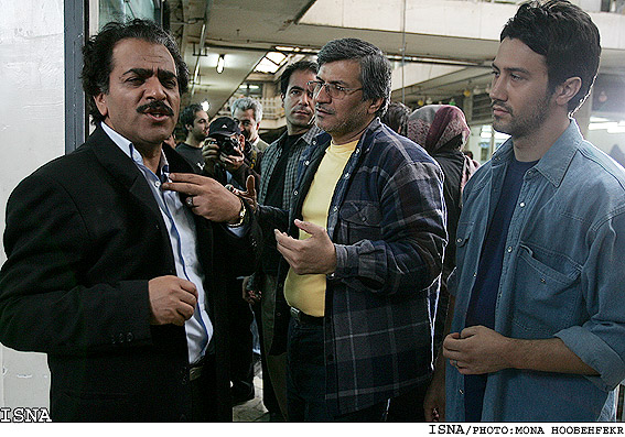 *گزارش پشت صحنه*
يكي از شلوغ‌ترين روزهاي تصويربرداري سريال «داداشي» برزيده