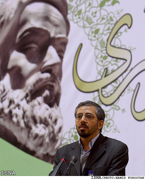 وزيربهداشت خبرداد:
اعطايك ميلياردتومان اعتبارپژوهشي به برندگان جشنواره رازي
سهم38درصدي محققان علوم پزشكي درتوليدعلم كشور
ثبت203نوآوري علوم پزشكي درسال گذشته