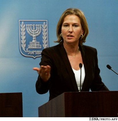 *كنفرانس مطبوعاتي پرتنش ليوني در واشنگتن*
خبرنگاران ليوني را تروريست خواندند