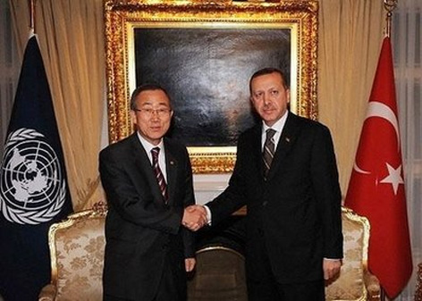 اردوغان در ديدار بان كي مون:
بايد به عضويت اسراييل در سازمان ملل پايان داده شود