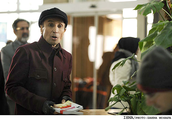 بازگشت با «پاداش» و «مانيفست‌ چو»،
«احمد آقالو» فردا در قطعه هنرمندان آرام مي‌گيرد