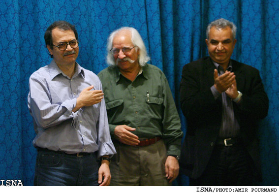 مراسم روز فيلم‌نامه‌نويس با اهداي كارت افتخاري به كيارستمي و تقدير از مصطفوي برپا شد