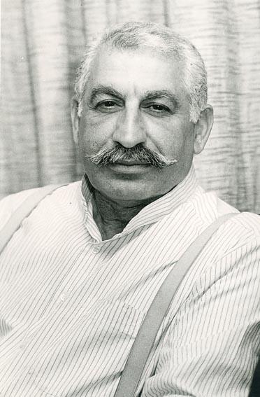 دو ترانه‌ي نادر ابراهيمي با خوانندگي محمد نوري
ما براي پرسيدن نام گلي ناشناس چه سفرها كرده‌ايم...