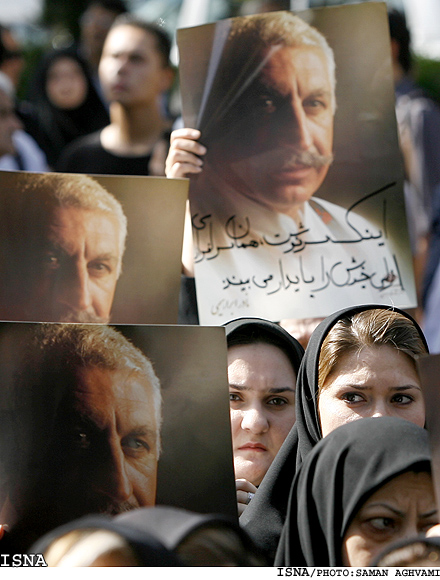 بيانيه‌ي انجمن قلم ايران براي درگذشت نادر ابراهيمي