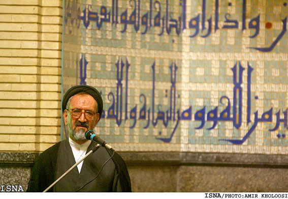 مراسم ترحيم طاهره صفارزاده برگزار شد
سيدمحمود دعايي:
بيش از زندگي محقر، بينش بلند صفارزاده متأثرم كرد