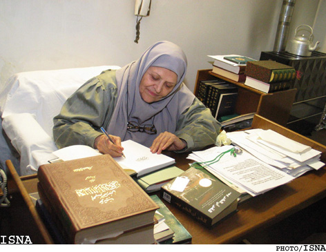 كوچ شاعر آزادگي‌ها، طاهره صفارزاده
مروري بر زندگي بانوي نمونه‌ي جهان اسلام