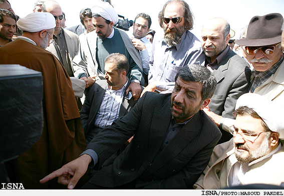 تصميم‌ قطعي گرفته شد؟
تهيه‌كننده «مختارنامه»: 
صداوسيما به ما اعلام كرده چهره‌ حضرت ابوالفضل(ع) نوراني ‌شود