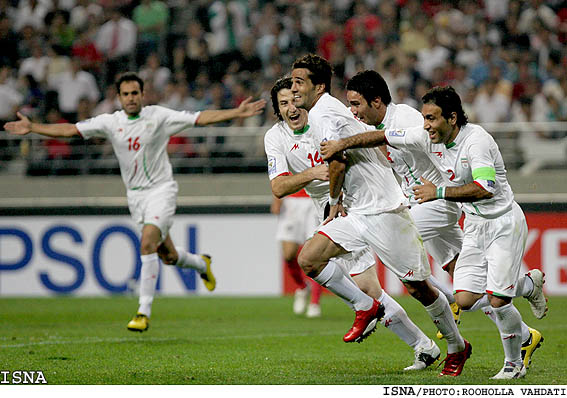 با استناد به شايعه ‌سازي‌هاي اخير
خبرگزاري فرانسه و به نقل از سخنگوي فيفا:
فيفا در نامه‌اي از فدراسيون فوتبال ايران توضيح خواسته است