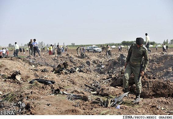رييس كارگروه بررسي سانحه سقوط توپولف كاسپين:
*36 جسد جان‌باختگان سانحه به بازماندگان تحويل شد
*امروز7جسد مربوط به تبعه گرجستان و ارمنستان تحويل داده مي‌شود