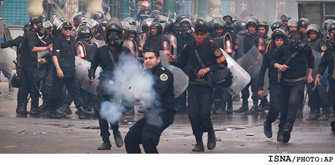 / در واكنش به رخدادهاي مصر/
درخواست اروپا براي آزادي فوري بازداشت شدگان
- مخبر حقوق بشر: قانون فوق العاده لغو شود
- موضع گيري محتاطانه رژيم صهيونيستي