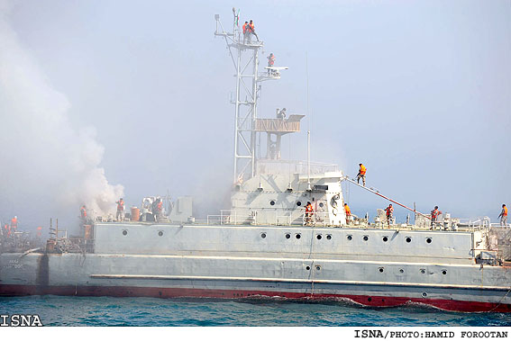 با رمز يا زهرا(س)؛ 
رزمايش بزرگ دريايي ولايت 89 آغاز شد