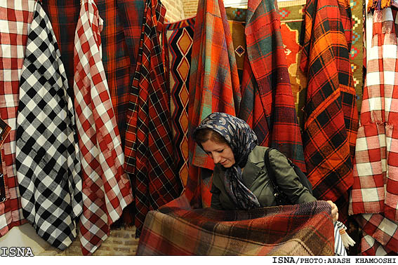 به‌مناسبت روز جهاني صنايع دستي،
نمايشگاه سراسري صنايع دستي در كاروانسراي «خانات» تهران برپا شد