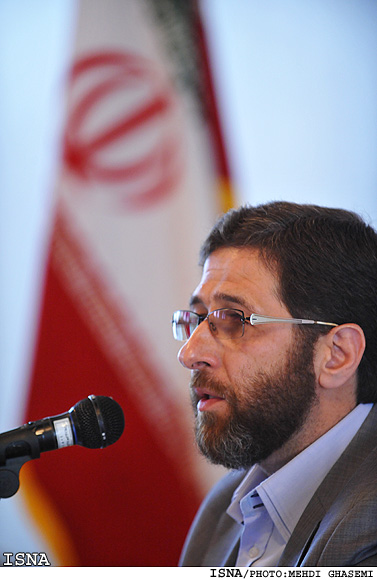 معاون هنري‌ در رونمايي از اركستر مجلسي نياوران:
شروع فعاليت‌هاي اين اركستر گام اول براي حركت‌هاي بنيادي است