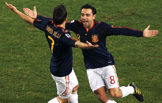 پايان جام جهاني 2010
اسپانيا براي نخستين بار قهرمان جهان شد