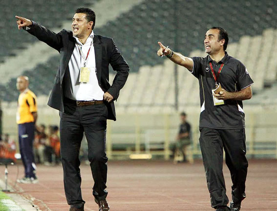 فحاشي تماشاگران تراكتورسازي به علي دايي و كريم باقري؛
دايي: خودشان بي‌شرف و بي‌غيرت هستند
در اينجا فوتبال معني ندارد