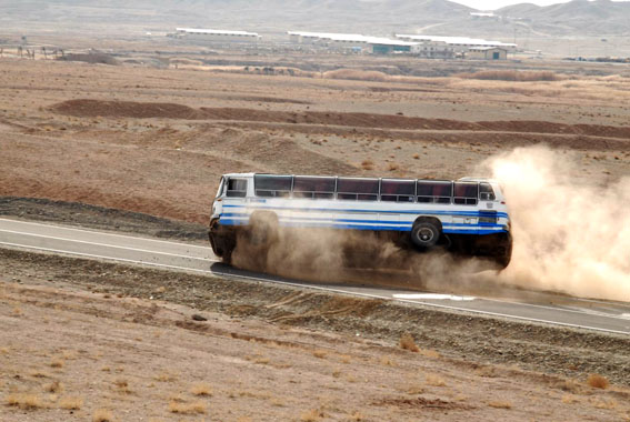 «اتـوبوس» عـسگرپور نقد شد