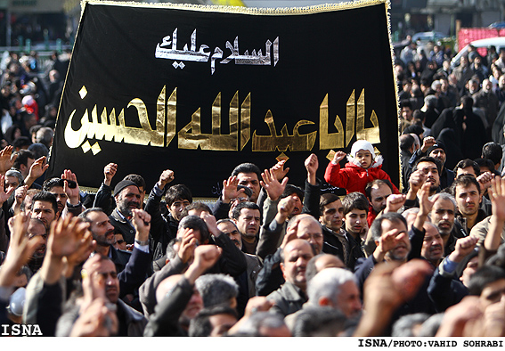 همزمان با سراسر كشور؛
مراسم اربعين شهادت سالار شهيدان در تهران برگزار شد