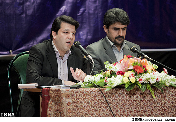 مشروح ايسنا از نشست خبري دبير جشنواره‌ي فيلم فجر 
دفاع خزاعي از تركيب انتخاب و داوري جشنواره 
«در هر شرايطي فيلم‌سازان در جشنواره‌ حضور پيدا مي‌كنند»