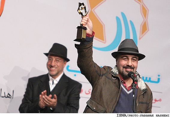 رضا عطاران: حاضرم هر كاري بكنم تا مردم بخندند
«ورود آقايان ممنوع» و «ساختمان پزشكان» برگزيده جشن «لبخند آفتاب»