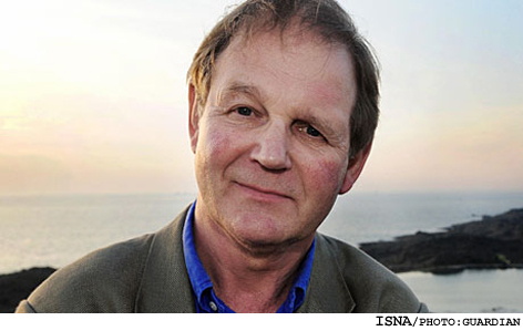 نويسنده‌ي «اسب جنگي» جايزه‌ي كتاب كودك انگليس را گرفت