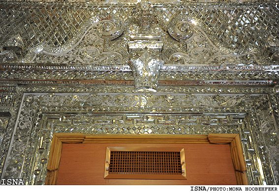 /تجمل‌گرايي در تلويزيون ممنوع/ 
عضو هيات علمي دانشگاه شهيد چمران اهواز:
تبليغ كالاهاي لوکس در تلويزيون افزايش يافته است