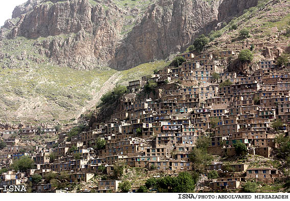 خانه‌ها و دهكده‌هاي صنايع دستي جايگزين خانه‌هاي ترويج مي‌شوند