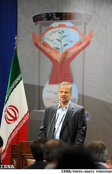 وزير كار خبر داد:
عضويت كارآفرين در شوراي عالي اشتغال